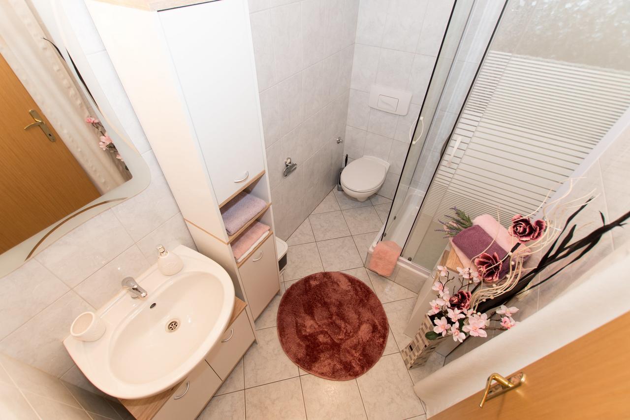 Seaview Apartment Slavica Brela Exteriér fotografie